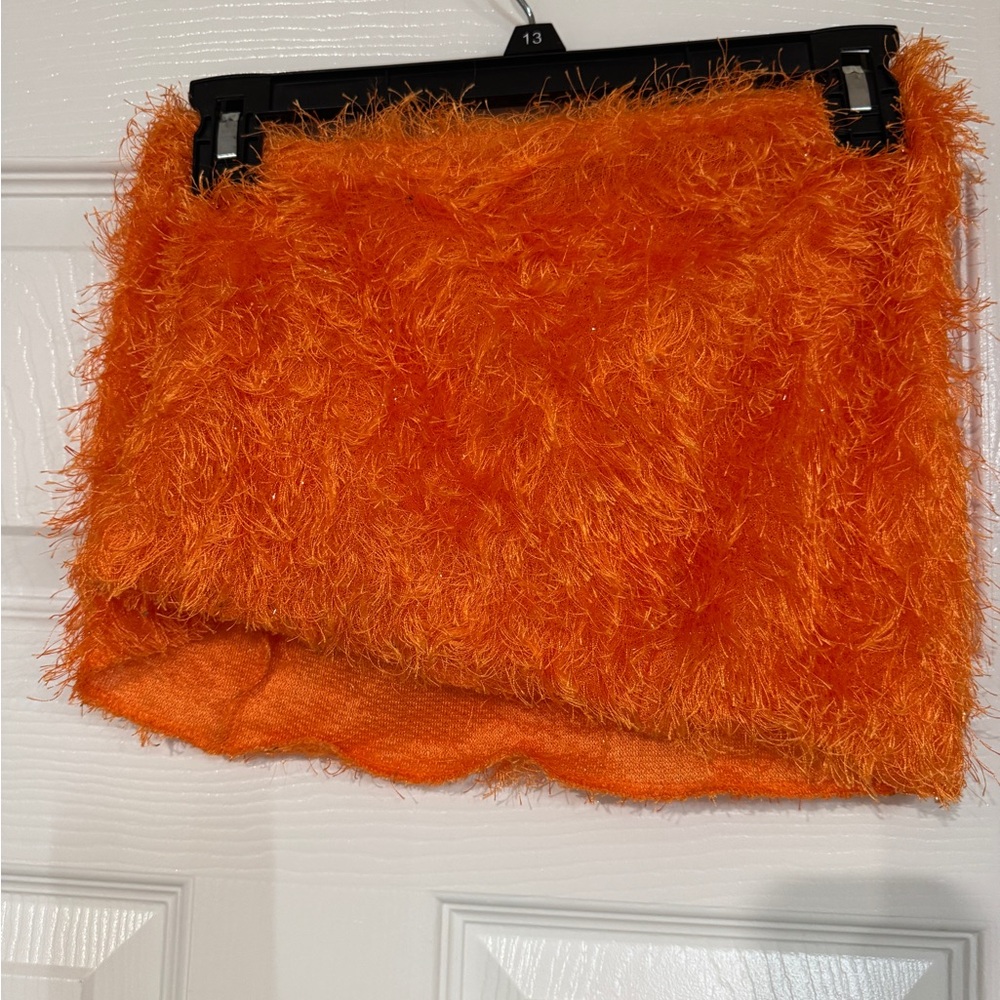 Women’s Low Rise Faux Fluffy mini skirt